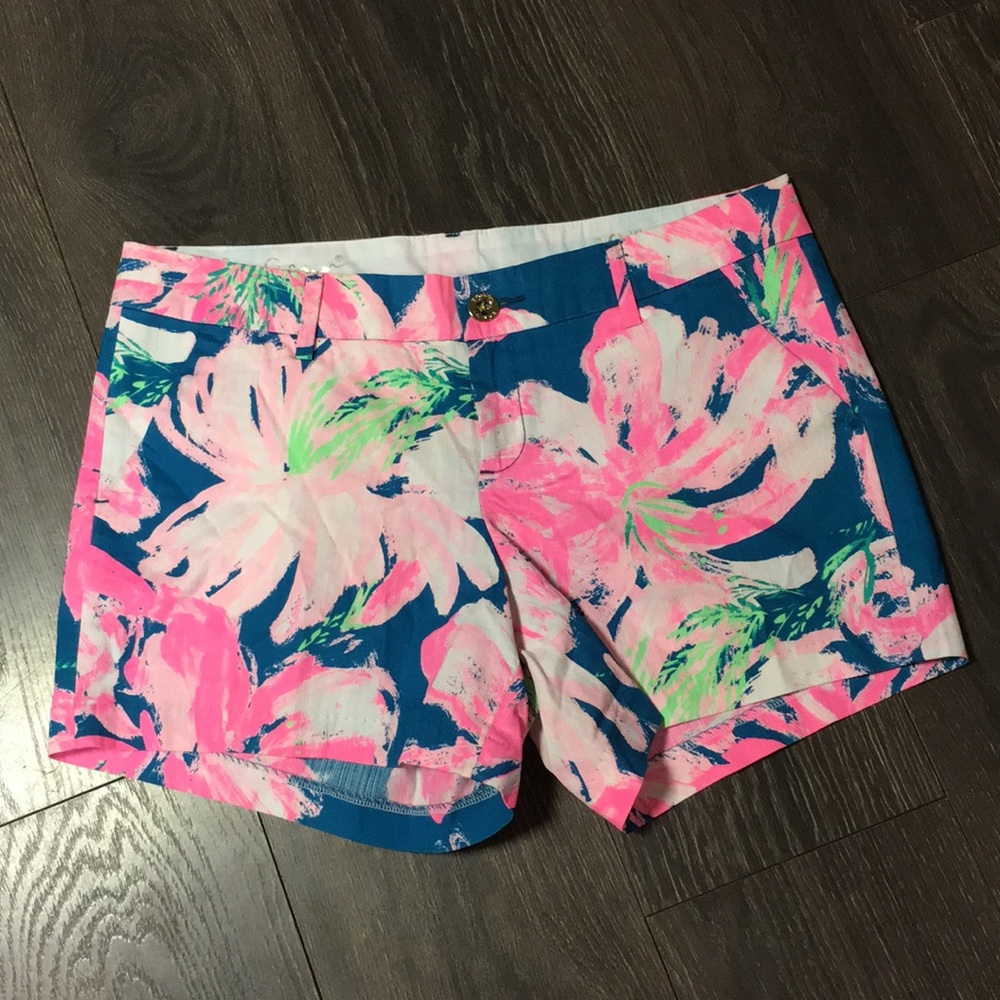 Lilly Pulitzer Pink Floral Print Shorts on Blue